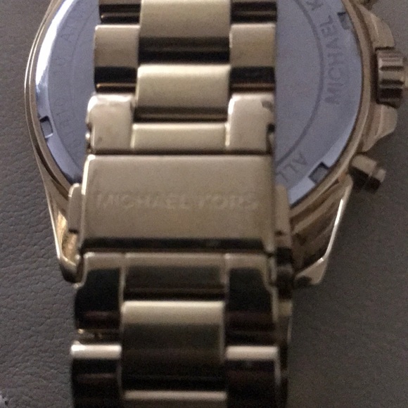 Michael Kors Watch - Picture 4 of 5